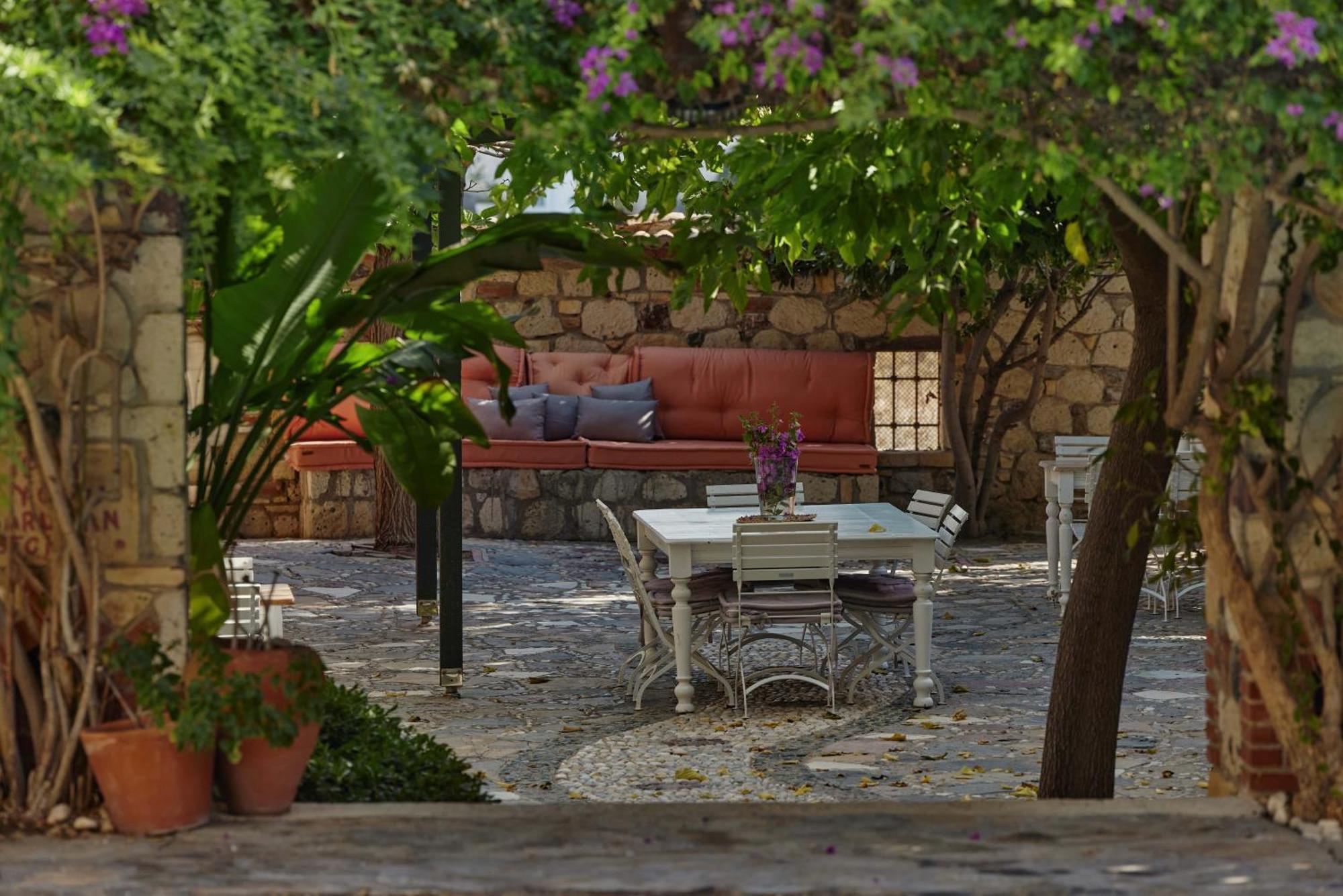 Alacati Zeytin Konak Hotel Exterior photo