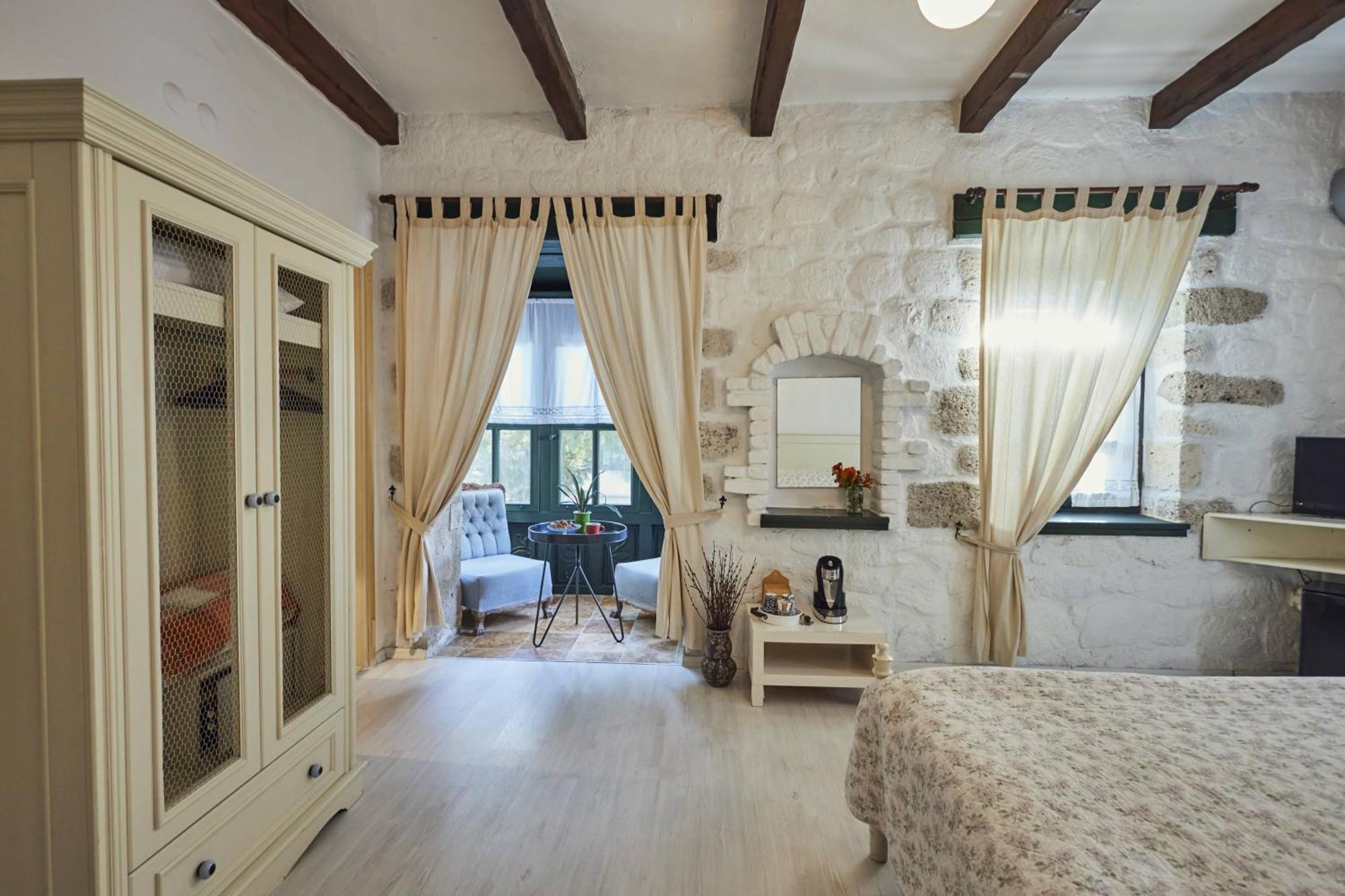 Alacati Zeytin Konak Hotel Exterior photo
